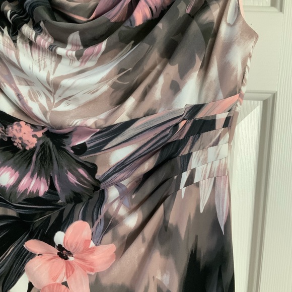 Connected apparel Dress Size 6 - Picture 3 of 4